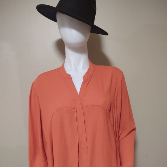 Women's Chico's Blouse - Picture 1 of 8